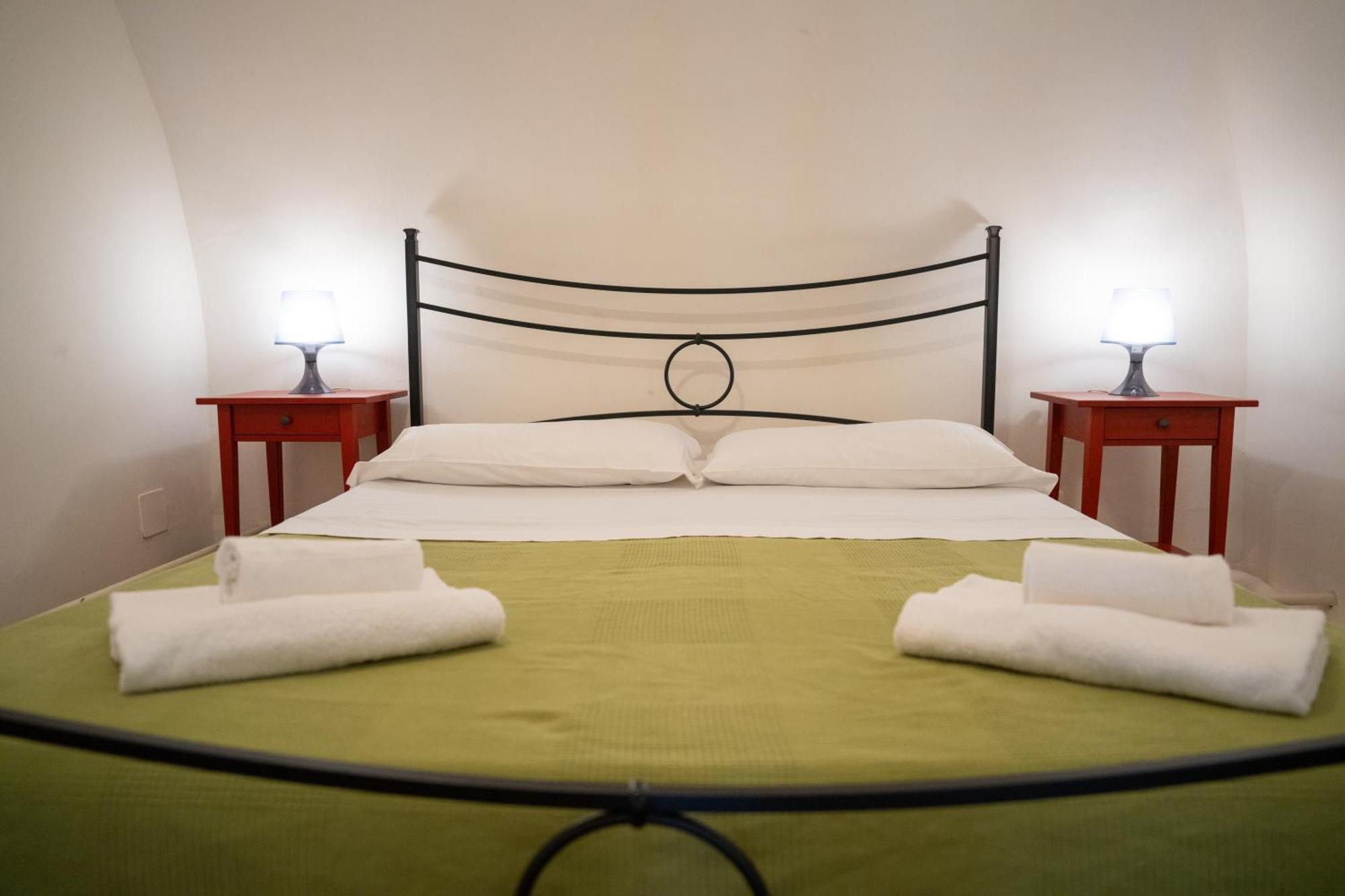 Amenano Apartments Catania Bagian luar foto